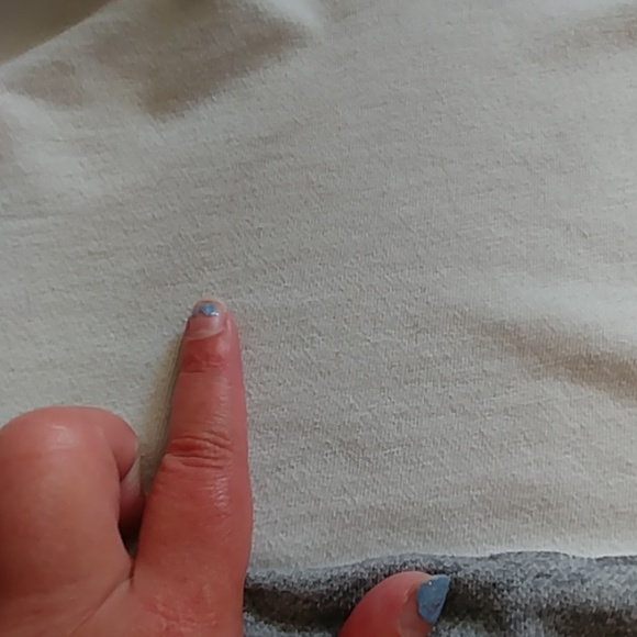 VS Pink Pullover - Picture 3 of 5